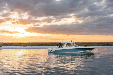 2023 Boston Whaler 380 Ream