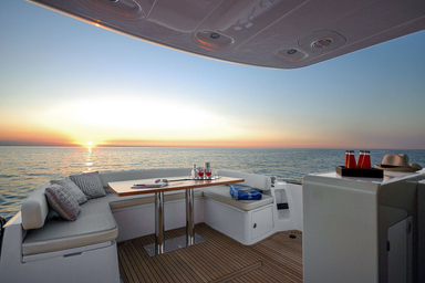 2013 Azimut Yachts Magellano 53