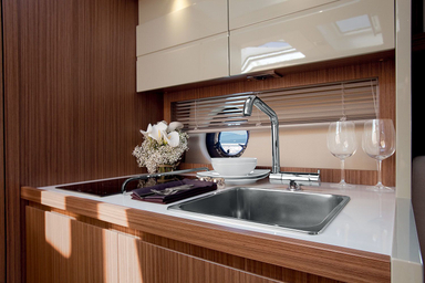 2014 Azimut Yachts Atlantis 34