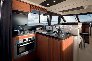 2013 Azimut Yachts Magellano 43