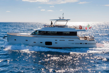 2013 Azimut Yachts Magellano 76