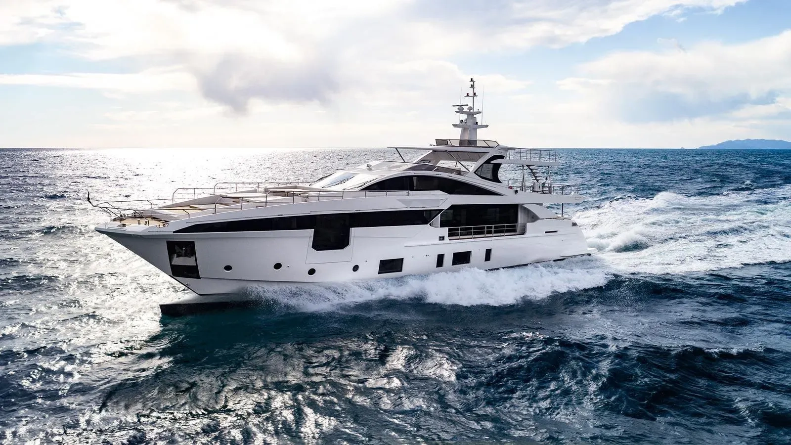 2016 Azimut Yachts Grande 35M