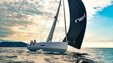 2015 Elan Yachts E5