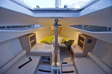 2015 Elan Yachts E1