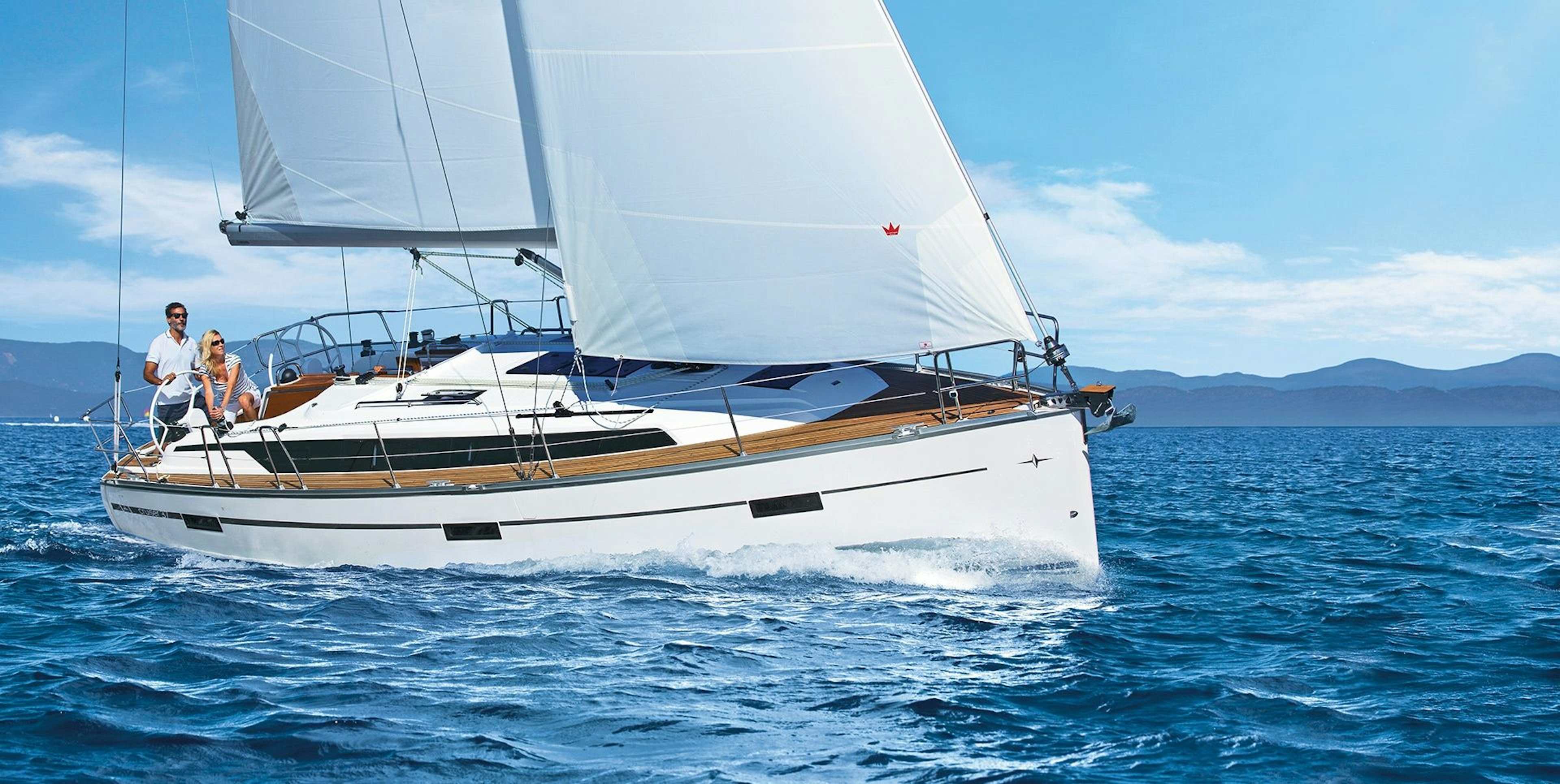 2014 Bavaria Yachts Cruiser 37