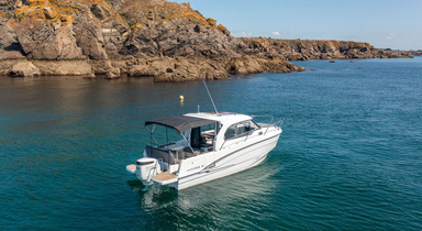 2022 Beneteau Antares 8