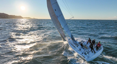 2022 Beneteau First 36