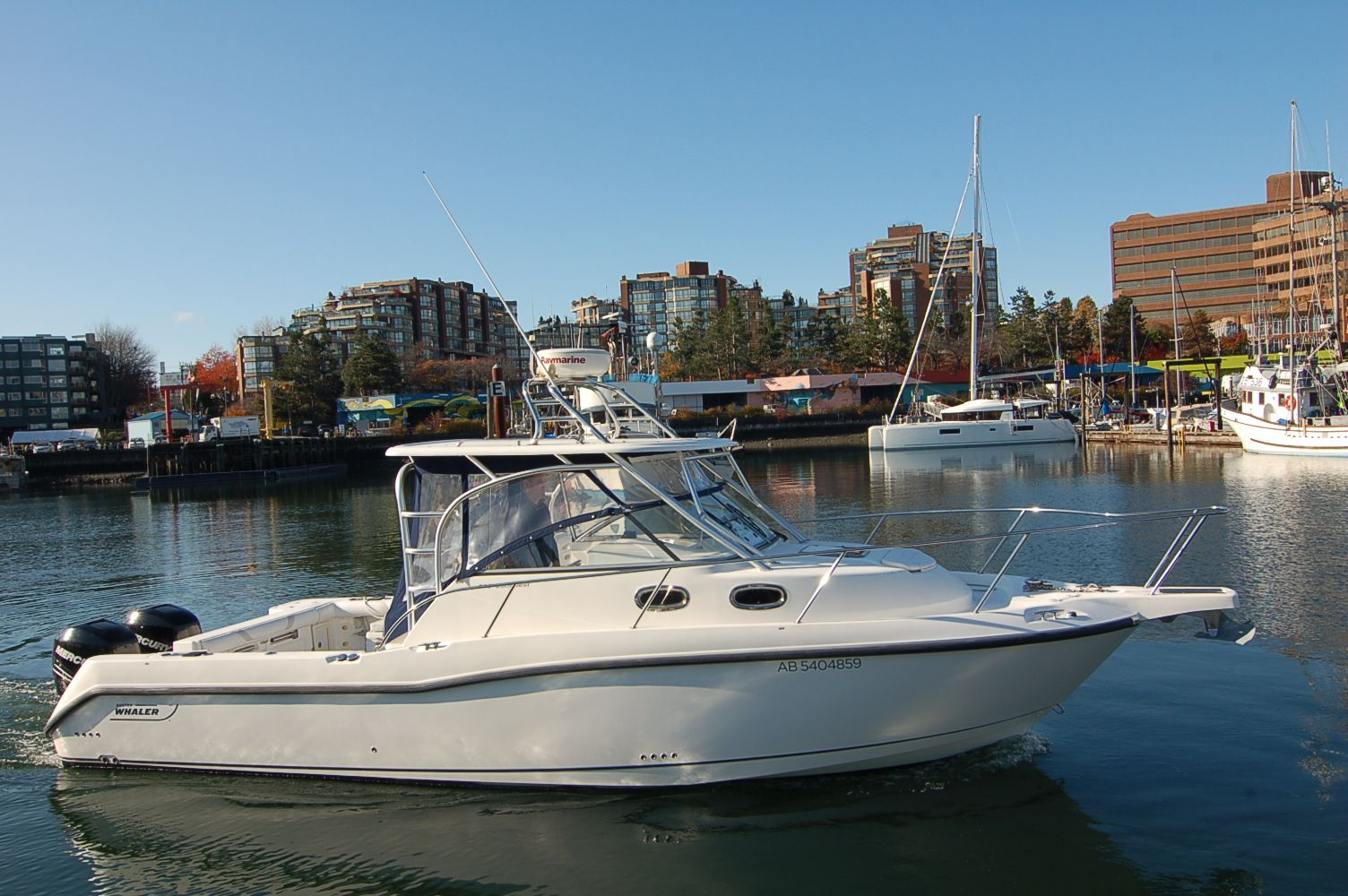 2006 Boston Whaler 305 Conquest