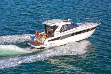 2015 Bavaria Yachts Sport 360