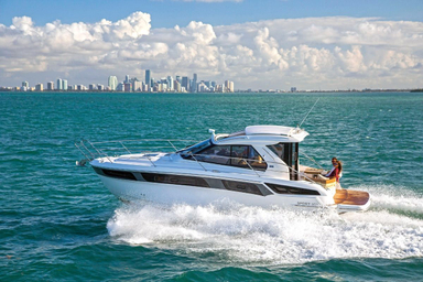 2015 Bavaria Yachts Sport 360