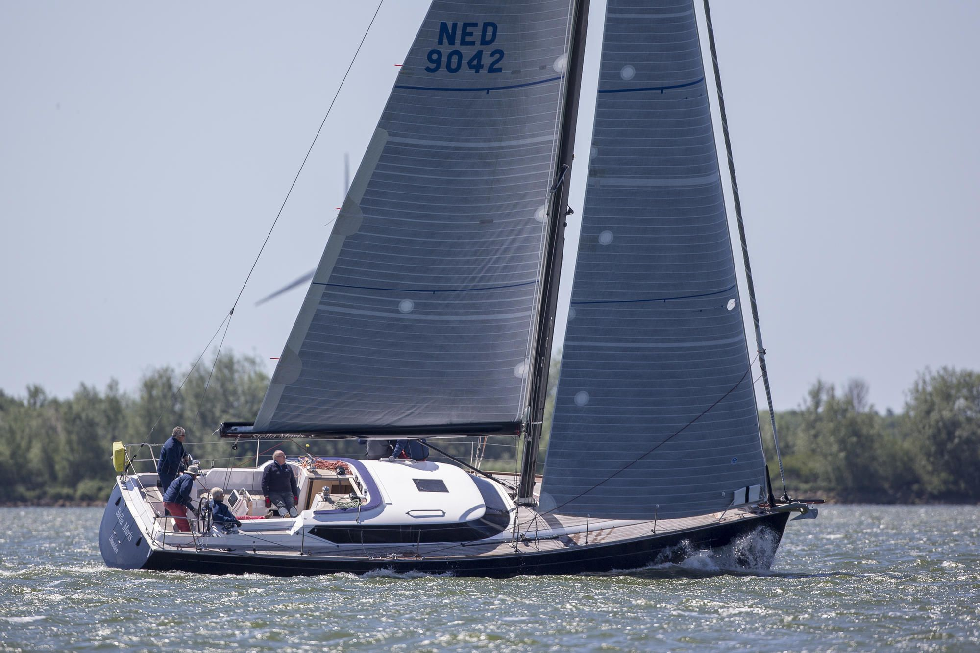 2013 Contest Yachts 42CS