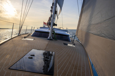 2021 Contest Yachts 49CS