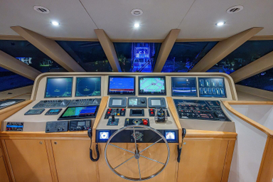 1995 Crescent Yachts 115