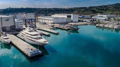 2023 CRN M/Y 139