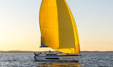 2022 Dufour Yachts 37