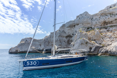 2020 Dufour Yachts 530