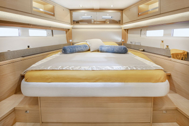 2020 Dufour Yachts 530