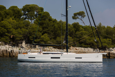 2016 Dufour Yachts 56