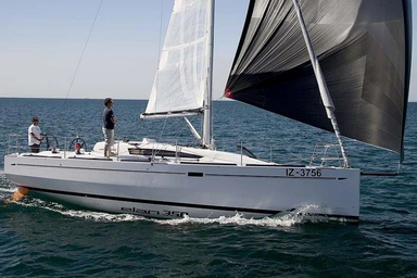 2011 Elan Yachts 350