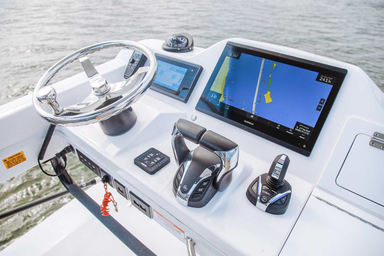 2024 Everglades 335 CC