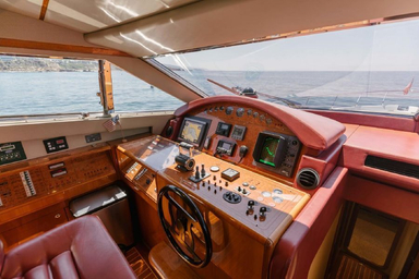 2000 Ferretti Yachts 680 