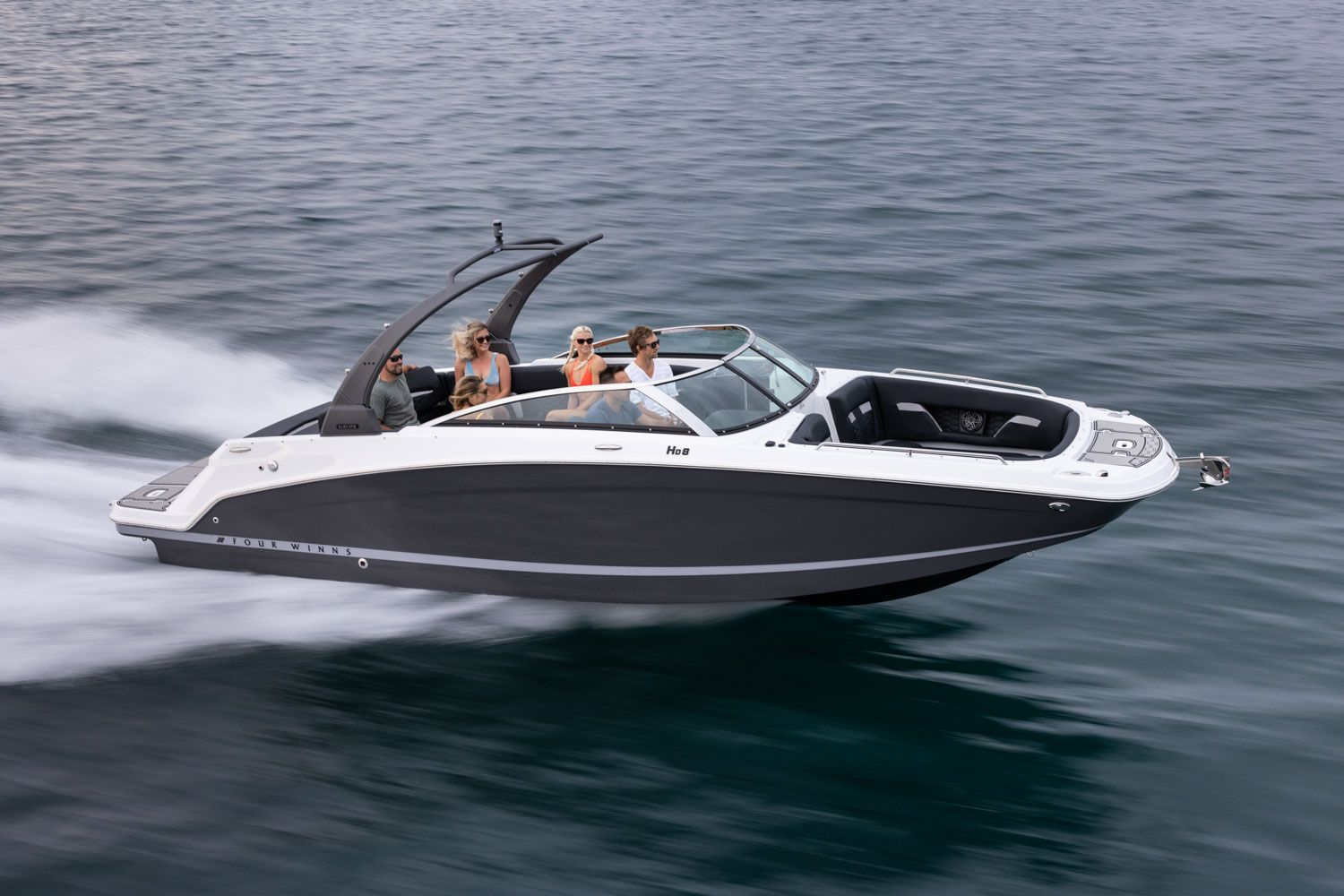 2022 Four Winns HD8 Surf