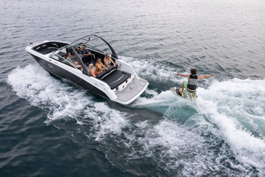 2022 Four Winns HD8 Surf