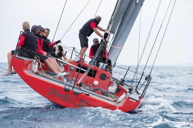 2014 Ice Yachts 33