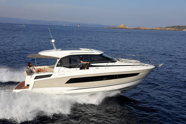 2022 Jeanneau NC 33