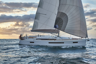 2022 Jeanneau Sun Odyssey 490