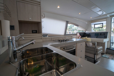 2015 Leopard Catamarans 48