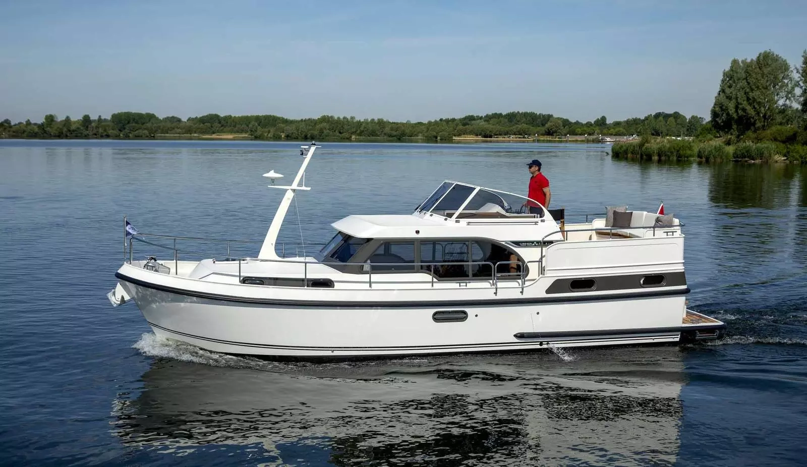 2016 Linssen Yachts 35 SL AC 