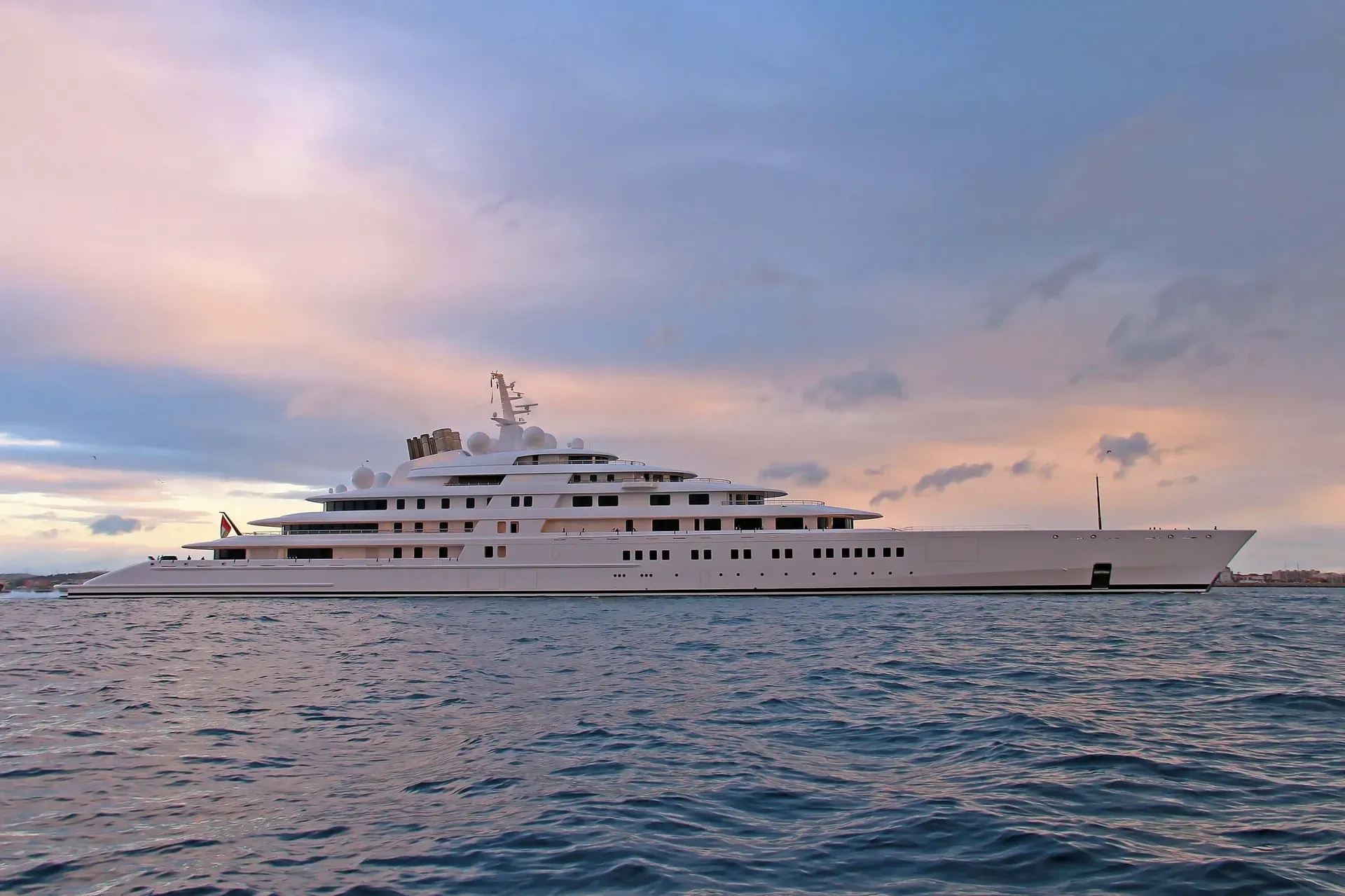 2013 Lurssen Yachts Azzam