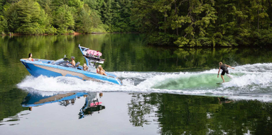 2021 Malibu Boats M220
