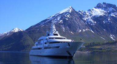 2009 Oceanco Vibrant Curiosity