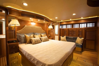 2015 Marlow Yachts 61E