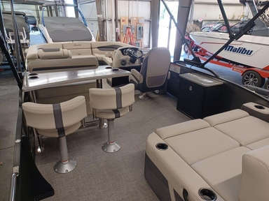 2022 Barletta Boats Cabrio 24UE