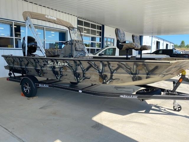 2022 Seaark Boats 2072 FXT DELUXE CENTER CONSOLE