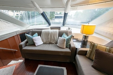 2013 Meridian Yachts 541 Sedan