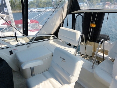 1997 Carver Yachts 325