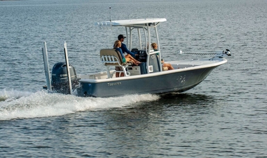 2022 Tidewater Boats 2210 Carolina Bay