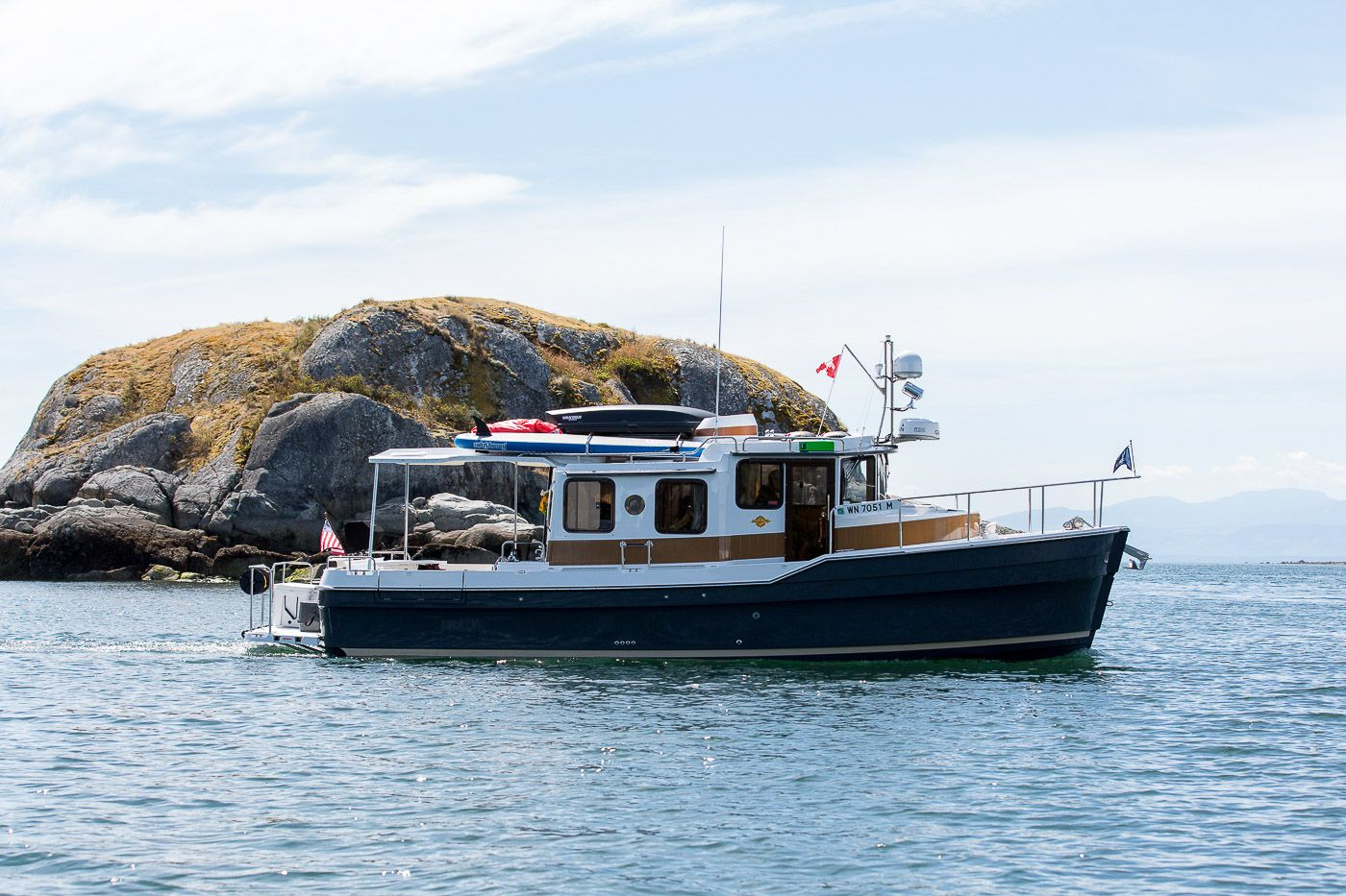 2022 Ranger Tugs R-31 Sedan