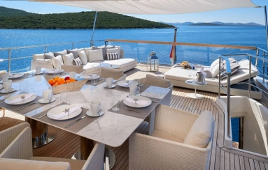 2011 Sanlorenzo Yachts SD92