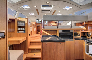 2024 Southerly  580