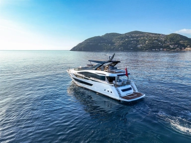 2018 Sunseeker 86 Yacht