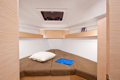 2014 Elan Yachts Impression 35