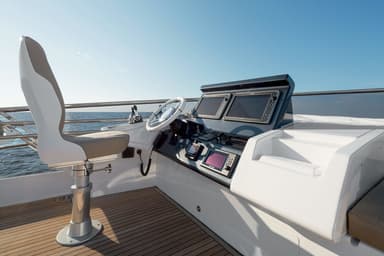 2017 Azimut Yachts S77