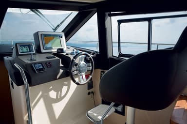2013 Azimut Yachts Magellano 43