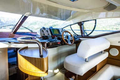 2010 Azimut Yachts 43 Fly