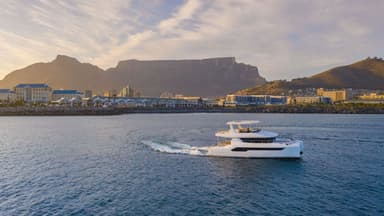 2023 Leopard Catamarans 53 Powercat